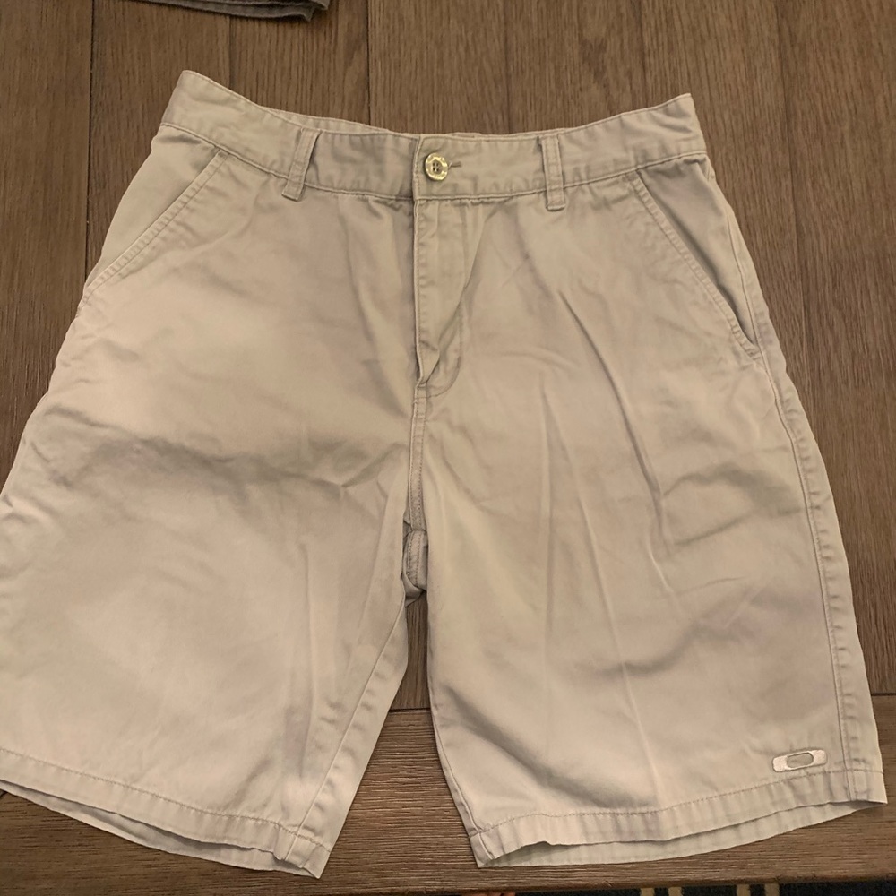Men’s Oakley shorts